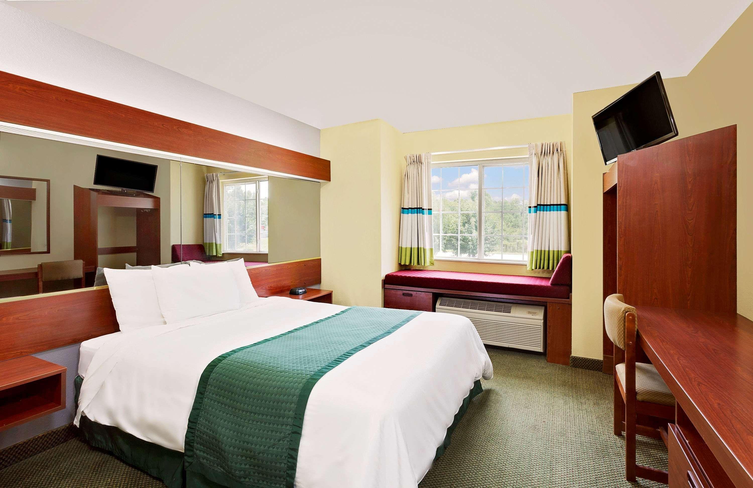 Microtel Inn & Suites By Wyndham Thomasville Buitenkant foto